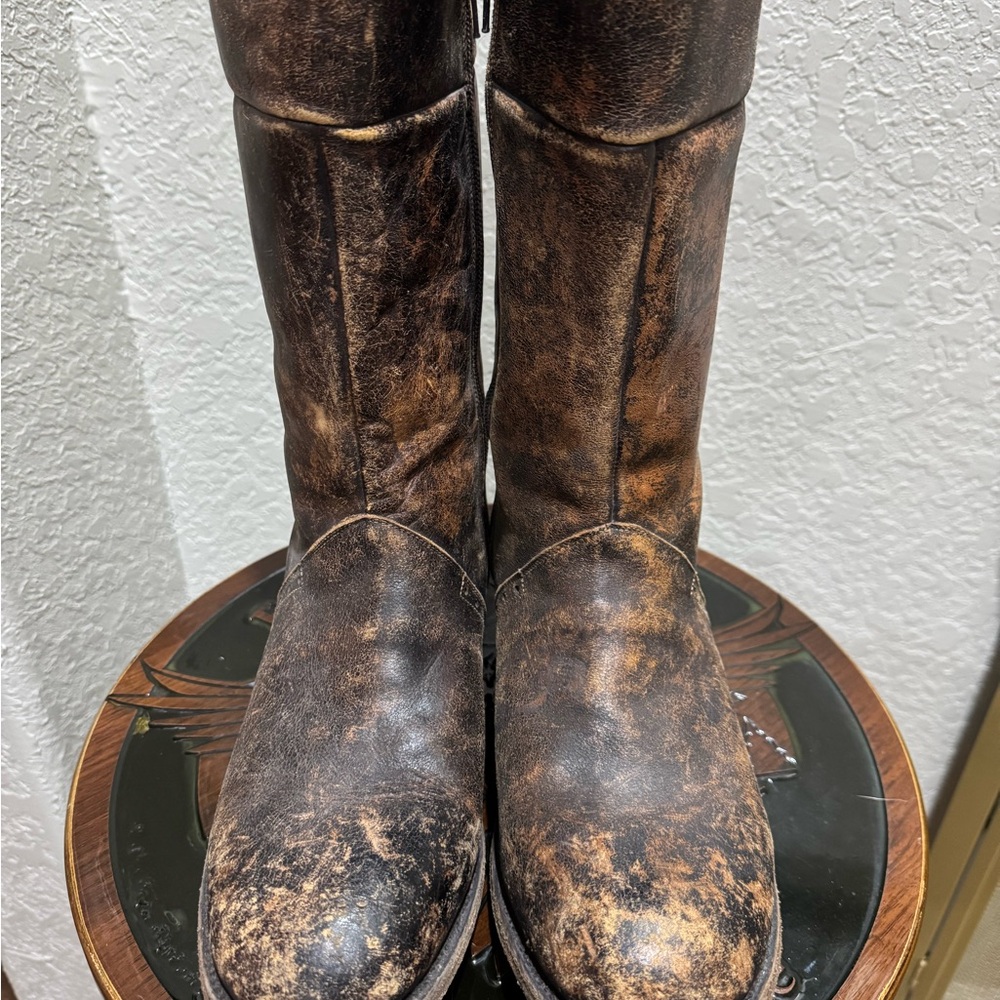Western Distressed Brown Leather Boots